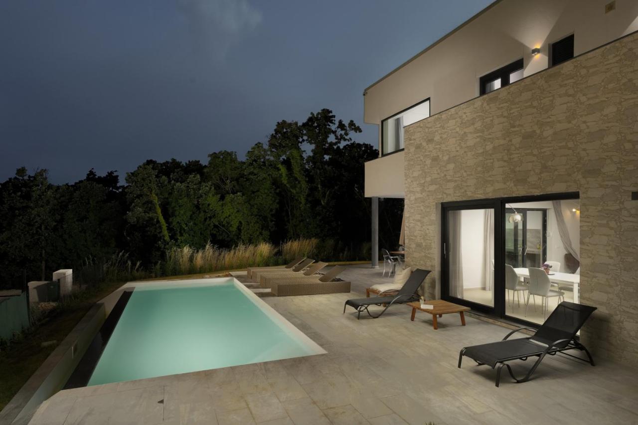 Sea View Villa Cala Royal クルニカ エクステリア 写真