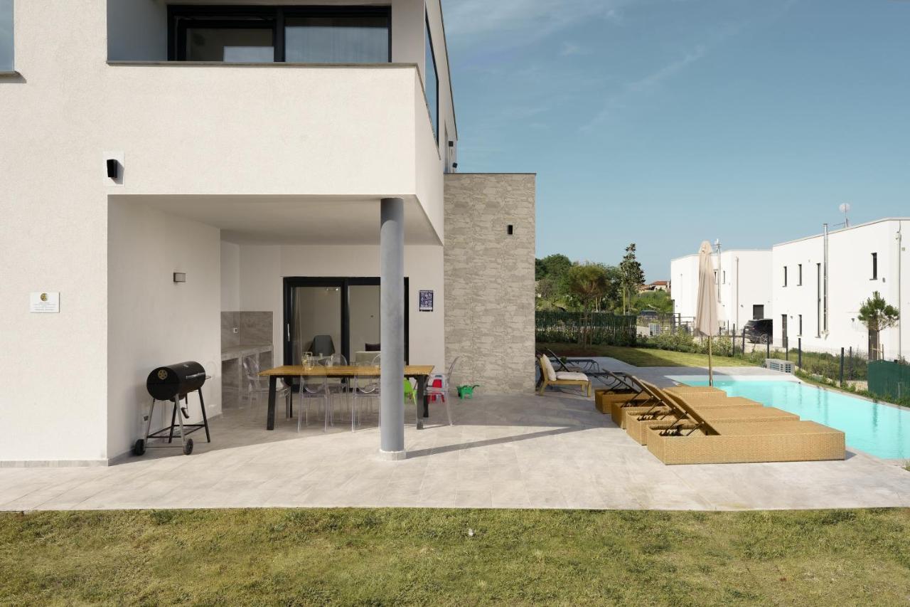 Sea View Villa Cala Royal クルニカ エクステリア 写真