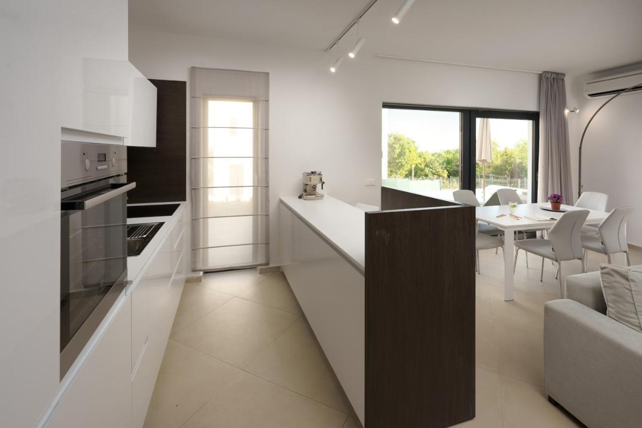 Sea View Villa Cala Royal クルニカ エクステリア 写真