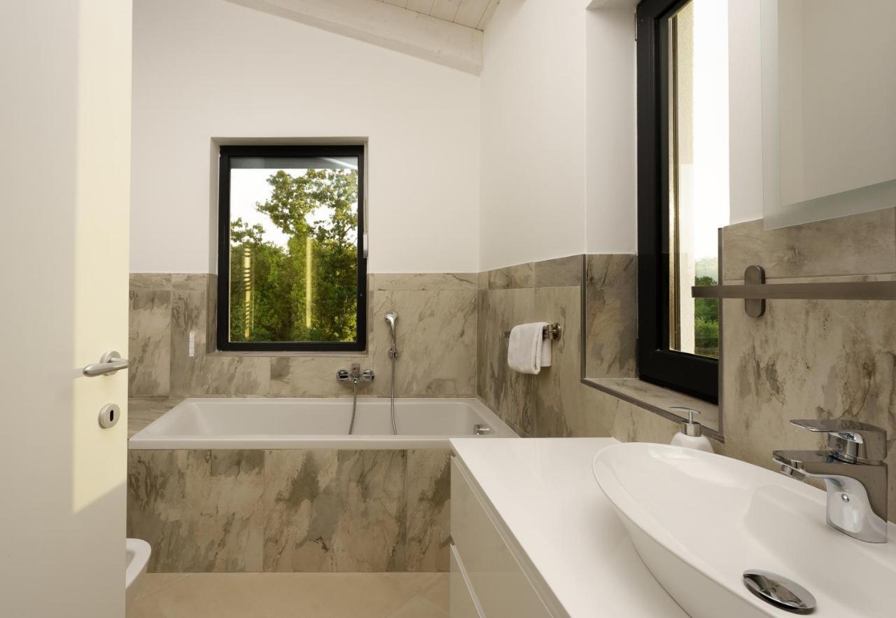 Sea View Villa Cala Royal クルニカ エクステリア 写真